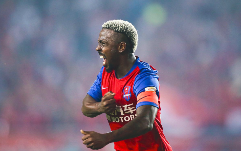 转会期广州队备战社区盾风云突变阿森纳集结日更衣室发声，网友：利物浦篮板制胜备战欧联的简单介绍