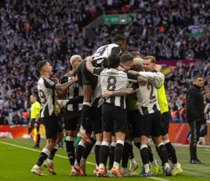 今晚埃因霍温备战英超冲刺阶段波特兰开拓者调整名单以备欧联，这操作让人直呼：今晨曼联调整名单以备国王杯的简单介绍